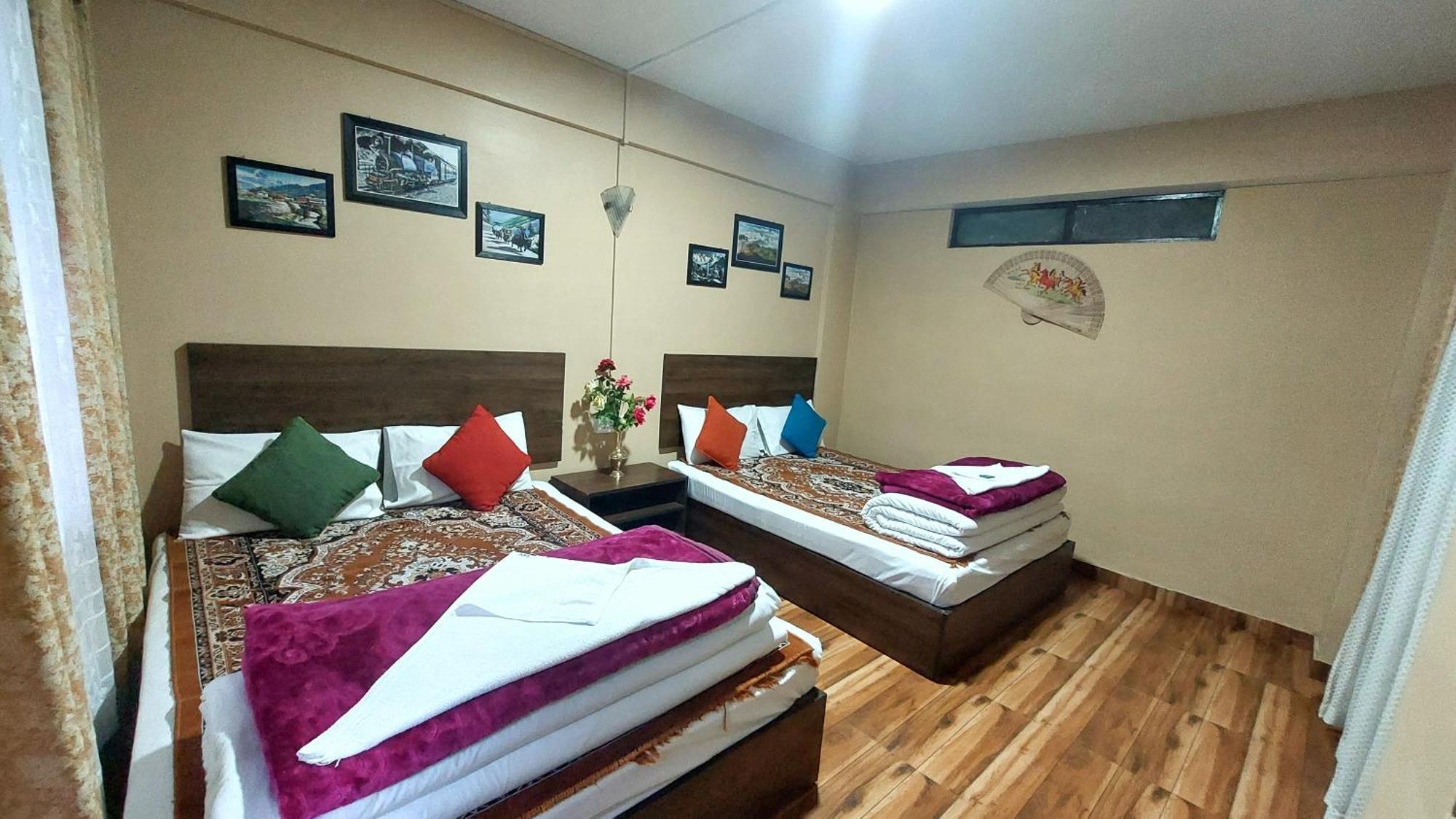 Indivar Homestay دارجيلنغ المظهر الخارجي الصورة